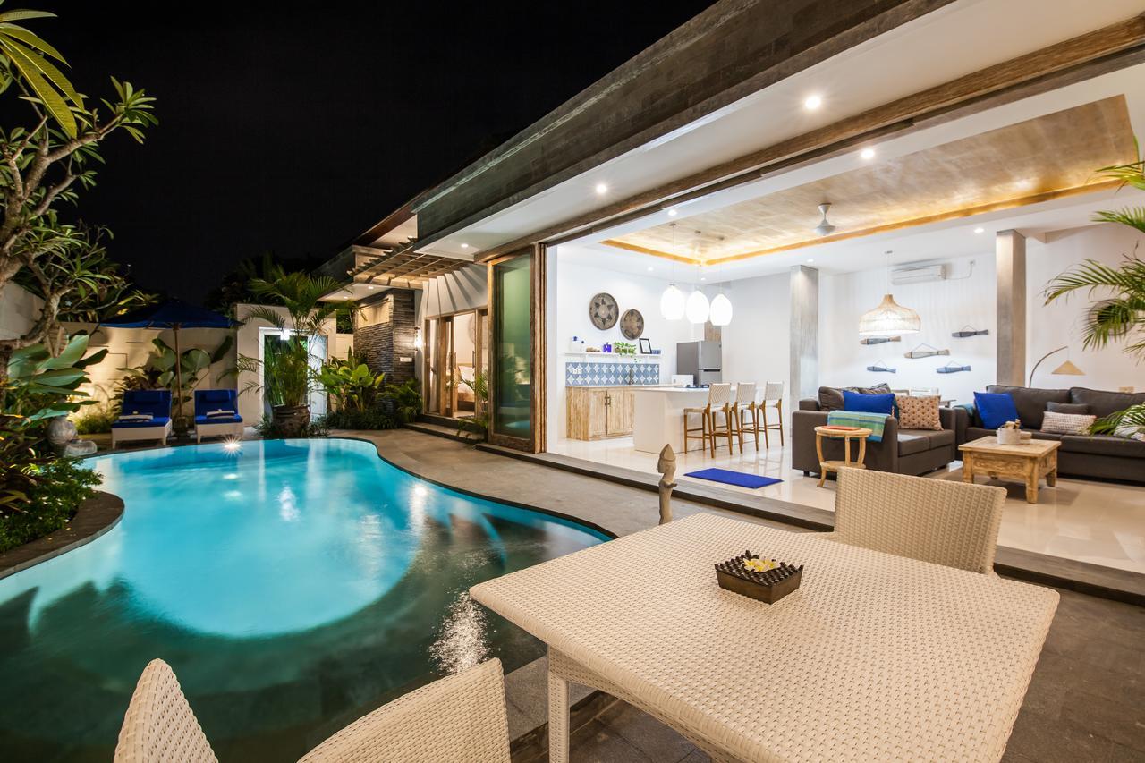 Ambermoon Villa 2 Seminyak Exteriör bild